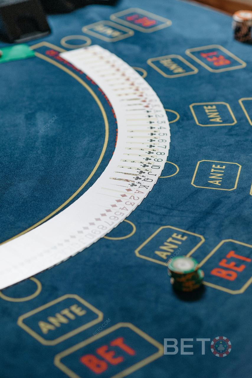Khám phá cách tải game bài tiến lên mới nhất và chơi hấp dẫn cùng bạn bè